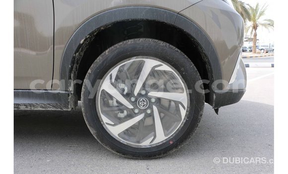 Acheter Import Voiture Toyota Rush Marron à Import - Dubai, Namibie Acheter Import Voiture Toyota Rush Marron à Import - Dubai, Namibie