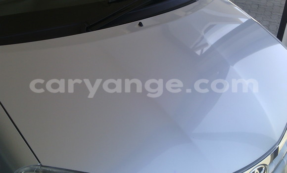 Acheter Neuf Voiture Toyota Yaris Gris à Swakopmund, Namibie Acheter Neuf Voiture Toyota Yaris Gris à Swakopmund, Namibie