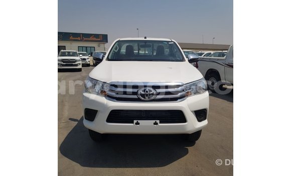 Acheter Import Voiture Toyota Hilux Blanc à Import - Dubai, Namibie Acheter Import Voiture Toyota Hilux Blanc à Import - Dubai, Namibie