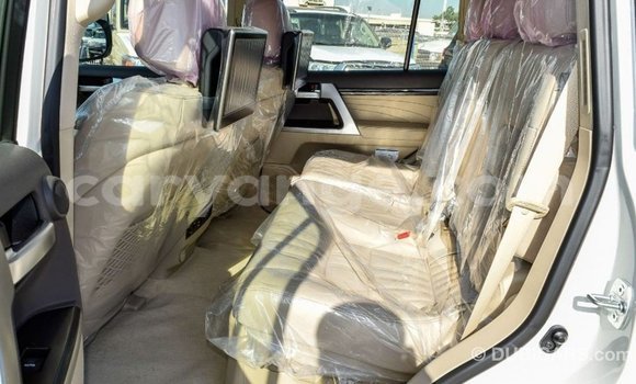 Buy Import Toyota Land Cruiser White Car in Import - Dubai in Namibia Buy Import Toyota Land Cruiser White Car in Import - Dubai in Namibia