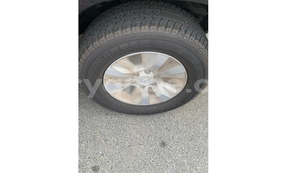 Acheter Import Voiture Toyota Hilux Noir à Import - Dubai, Namibie Acheter Import Voiture Toyota Hilux Noir à Import - Dubai, Namibie