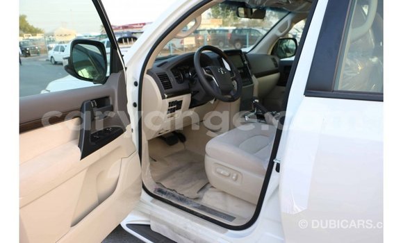Buy Import Toyota Land Cruiser White Car in Import - Dubai in Namibia Buy Import Toyota Land Cruiser White Car in Import - Dubai in Namibia