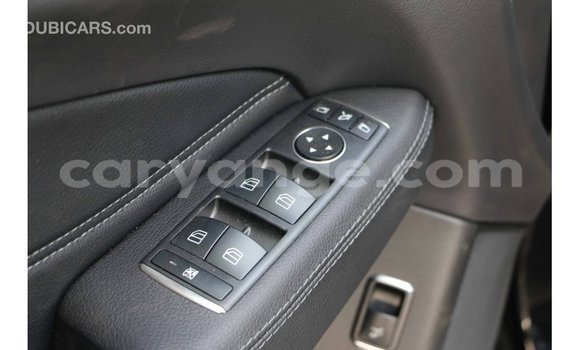 Acheter Import Voiture Mercedes-Benz 190 Noir à Import - Dubai, Namibie Acheter Import Voiture Mercedes-Benz 190 Noir à Import - Dubai, Namibie