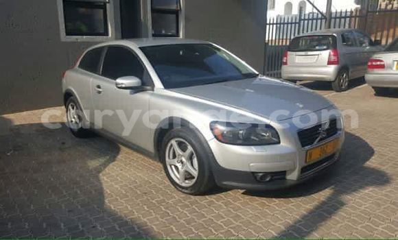 Buy Used Volvo 990 Silver Car in Windhoek in Namibia Buy Used Volvo 990 Silver Car in Windhoek in Namibia