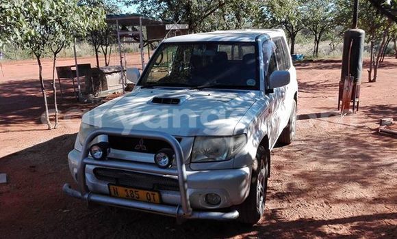 Buy Used Mitsubishi Pajero White Car in Windhoek in Namibia