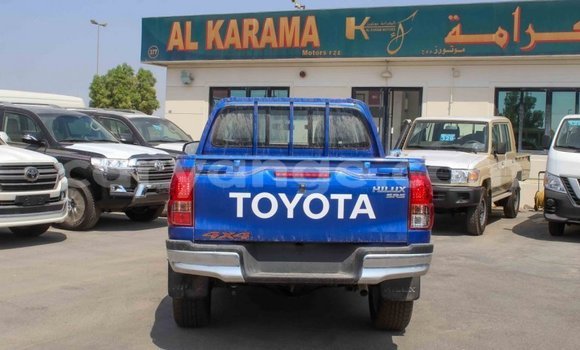Acheter Import Voiture Toyota Hilux Bleu à Import - Dubai, Namibie Acheter Import Voiture Toyota Hilux Bleu à Import - Dubai, Namibie