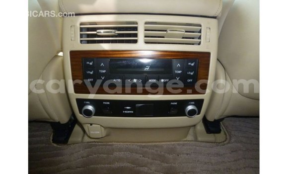 Acheter Import Voiture Toyota Land Cruiser Noir à Import - Dubai, Namibie Acheter Import Voiture Toyota Land Cruiser Noir à Import - Dubai, Namibie