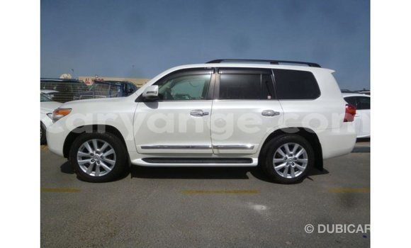 Buy Import Toyota Land Cruiser White Car in Import - Dubai in Namibia Buy Import Toyota Land Cruiser White Car in Import - Dubai in Namibia