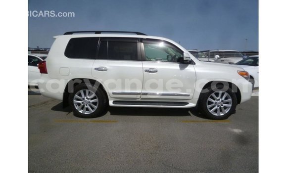 Buy Import Toyota Land Cruiser White Car in Import - Dubai in Namibia Buy Import Toyota Land Cruiser White Car in Import - Dubai in Namibia