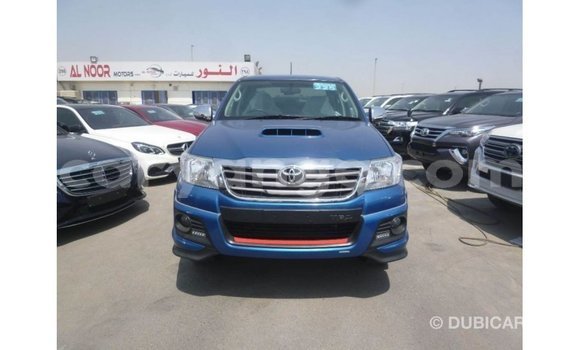 Acheter Import Voiture Toyota Hilux Bleu à Import - Dubai, Namibie Acheter Import Voiture Toyota Hilux Bleu à Import - Dubai, Namibie