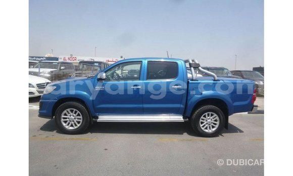 Acheter Import Voiture Toyota Hilux Bleu à Import - Dubai, Namibie Acheter Import Voiture Toyota Hilux Bleu à Import - Dubai, Namibie