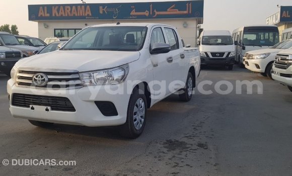 Acheter Import Voiture Toyota Hilux Blanc à Import - Dubai, Namibie Acheter Import Voiture Toyota Hilux Blanc à Import - Dubai, Namibie