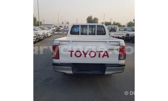 Acheter Import Voiture Toyota Hilux Blanc à Import - Dubai, Namibie Acheter Import Voiture Toyota Hilux Blanc à Import - Dubai, Namibie
