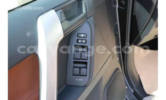 Acheter Import Voiture Toyota Prado Noir à Import - Dubai, Namibie Acheter Import Voiture Toyota Prado Noir à Import - Dubai, Namibie