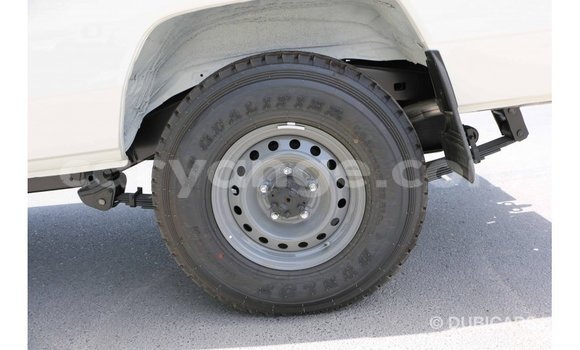 Buy Import Toyota Land Cruiser White Car in Import - Dubai in Namibia Buy Import Toyota Land Cruiser White Car in Import - Dubai in Namibia