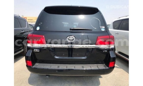 Acheter Import Voiture Toyota Land Cruiser Noir à Import - Dubai, Namibie Acheter Import Voiture Toyota Land Cruiser Noir à Import - Dubai, Namibie