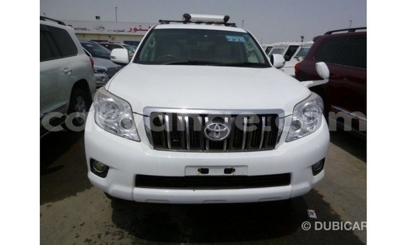 Acheter Import Voiture Toyota Prado Blanc à Import - Dubai, Namibie Acheter Import Voiture Toyota Prado Blanc à Import - Dubai, Namibie