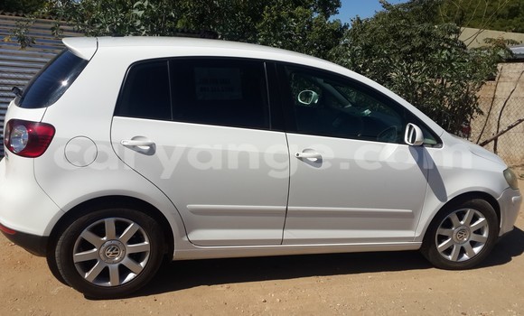 Acheter Occasion Voiture Volkswagen Golf Blanc à Windhoek, Namibie Acheter Occasion Voiture Volkswagen Golf Blanc à Windhoek, Namibie