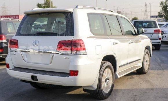 Buy Import Toyota Land Cruiser White Car in Import - Dubai in Namibia Buy Import Toyota Land Cruiser White Car in Import - Dubai in Namibia