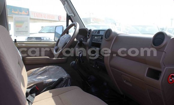 Buy Import Toyota Land Cruiser Beige Car in Import - Dubai in Namibia Buy Import Toyota Land Cruiser Beige Car in Import - Dubai in Namibia