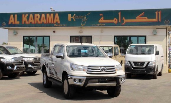 Acheter Import Voiture Toyota Hilux Blanc à Import - Dubai, Namibie Acheter Import Voiture Toyota Hilux Blanc à Import - Dubai, Namibie