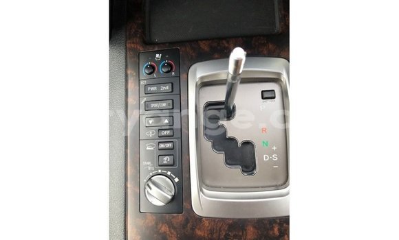 Acheter Import Voiture Toyota Land Cruiser Blanc à Import - Dubai, Namibie Acheter Import Voiture Toyota Land Cruiser Blanc à Import - Dubai, Namibie