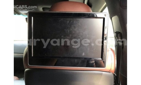 Acheter Import Voiture Toyota Land Cruiser Blanc à Import - Dubai, Namibie Acheter Import Voiture Toyota Land Cruiser Blanc à Import - Dubai, Namibie