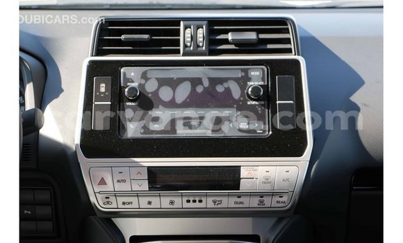 Acheter Import Voiture Toyota Prado Blanc à Import - Dubai, Namibie Acheter Import Voiture Toyota Prado Blanc à Import - Dubai, Namibie