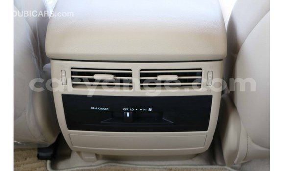 Acheter Import Voiture Toyota Land Cruiser Noir à Import - Dubai, Namibie Acheter Import Voiture Toyota Land Cruiser Noir à Import - Dubai, Namibie