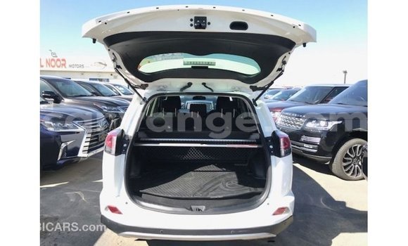 Buy Import Toyota 4Runner White Car in Import - Dubai in Namibia Buy Import Toyota 4Runner White Car in Import - Dubai in Namibia