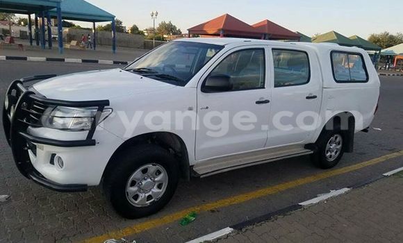 Buy Used Toyota Hilux White Car in Windhoek in Namibia Buy Used Toyota Hilux White Car in Windhoek in Namibia