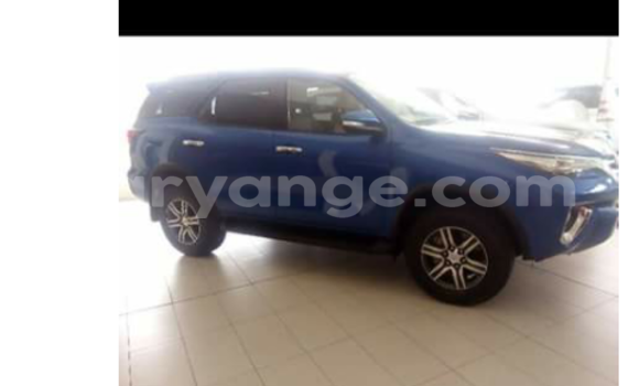 Buy Used Chevrolet Avalanche Blue Car in Swakopmund in Namibia Buy Used Chevrolet Avalanche Blue Car in Swakopmund in Namibia