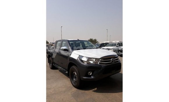 Acheter Import Voiture Toyota Hilux Noir à Import - Dubai, Namibie Acheter Import Voiture Toyota Hilux Noir à Import - Dubai, Namibie