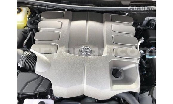 Acheter Import Voiture Toyota Land Cruiser Noir à Import - Dubai, Namibie Acheter Import Voiture Toyota Land Cruiser Noir à Import - Dubai, Namibie