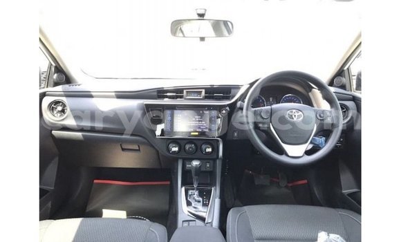 Acheter Import Voiture Toyota Corolla Blanc à Import - Dubai, Namibie Acheter Import Voiture Toyota Corolla Blanc à Import - Dubai, Namibie