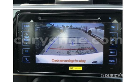 Acheter Import Voiture Toyota Corolla Blanc à Import - Dubai, Namibie Acheter Import Voiture Toyota Corolla Blanc à Import - Dubai, Namibie