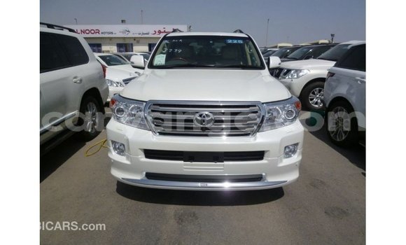 Buy Import Toyota Land Cruiser White Car in Import - Dubai in Namibia Buy Import Toyota Land Cruiser White Car in Import - Dubai in Namibia