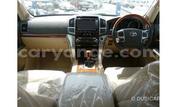 Buy Import Toyota Land Cruiser White Car in Import - Dubai in Namibia Buy Import Toyota Land Cruiser White Car in Import - Dubai in Namibia