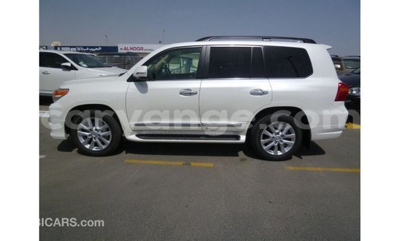 Buy Import Toyota Land Cruiser White Car in Import - Dubai in Namibia Buy Import Toyota Land Cruiser White Car in Import - Dubai in Namibia