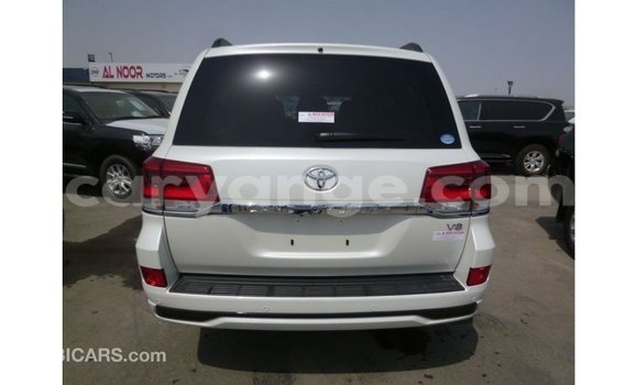 Buy Import Toyota Land Cruiser White Car in Import - Dubai in Namibia Buy Import Toyota Land Cruiser White Car in Import - Dubai in Namibia