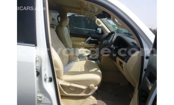 Buy Import Toyota Land Cruiser White Car in Import - Dubai in Namibia Buy Import Toyota Land Cruiser White Car in Import - Dubai in Namibia