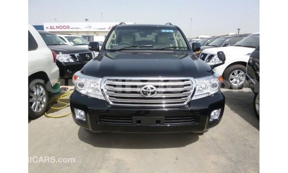 Acheter Import Voiture Toyota Land Cruiser Noir à Import - Dubai, Namibie Acheter Import Voiture Toyota Land Cruiser Noir à Import - Dubai, Namibie