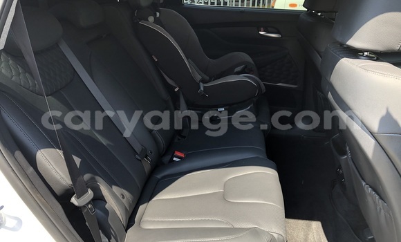 Acheter Occasion Voiture Hyundai Santa Fe Blanc à Mariental, Namibie Acheter Occasion Voiture Hyundai Santa Fe Blanc à Mariental, Namibie