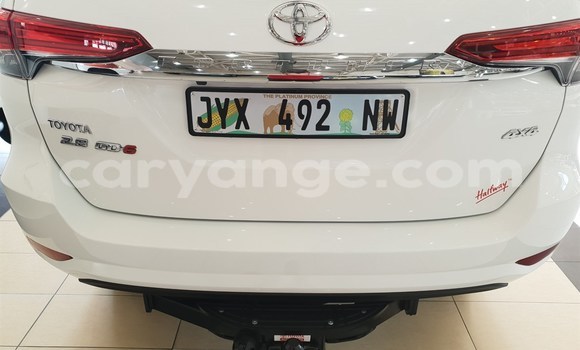 Buy Used Toyota Fortuner White Car in Kuisebmond in Erongo Buy Used Toyota Fortuner White Car in Kuisebmond in Erongo