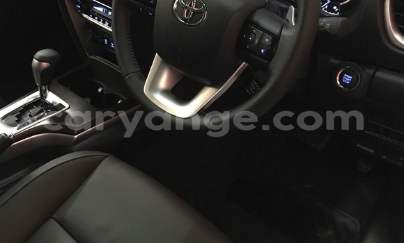 Buy Used Toyota Fortuner White Car in Kuisebmond in Erongo Buy Used Toyota Fortuner White Car in Kuisebmond in Erongo