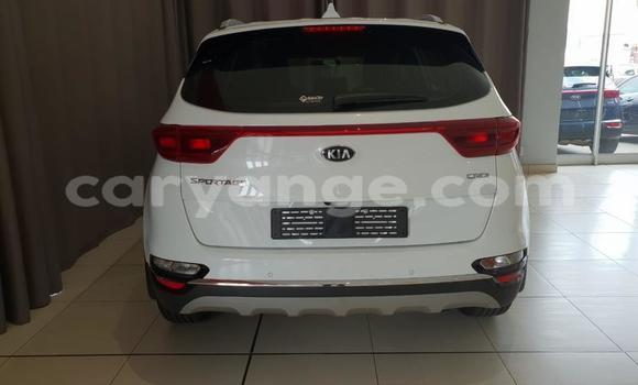 Buy Used Kia Sportage White Car in Henties Bay in Erongo Buy Used Kia Sportage White Car in Henties Bay in Erongo