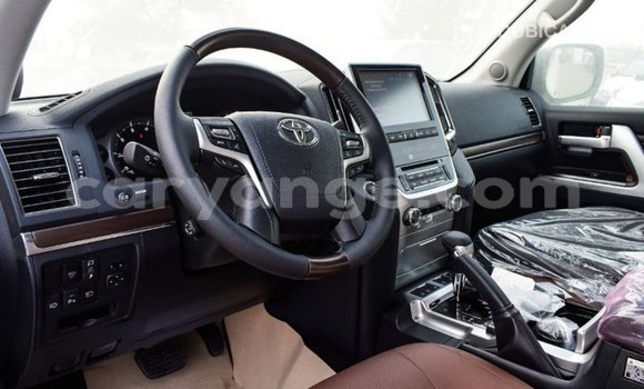 Buy Import Toyota Land Cruiser White Car in Import - Dubai in Namibia Buy Import Toyota Land Cruiser White Car in Import - Dubai in Namibia