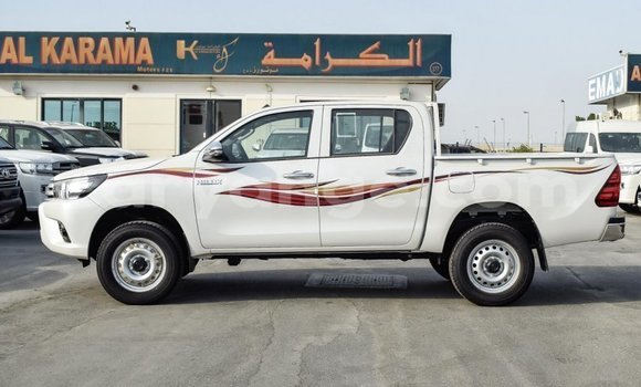 Acheter Import Voiture Toyota Hilux Blanc à Import - Dubai, Namibie Acheter Import Voiture Toyota Hilux Blanc à Import - Dubai, Namibie