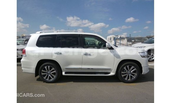 Buy Import Toyota Land Cruiser White Car in Import - Dubai in Namibia Buy Import Toyota Land Cruiser White Car in Import - Dubai in Namibia