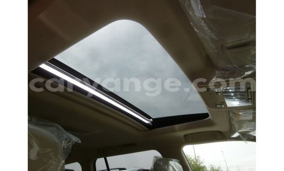 Acheter Import Voiture Toyota Land Cruiser Blanc à Import - Dubai, Namibie Acheter Import Voiture Toyota Land Cruiser Blanc à Import - Dubai, Namibie